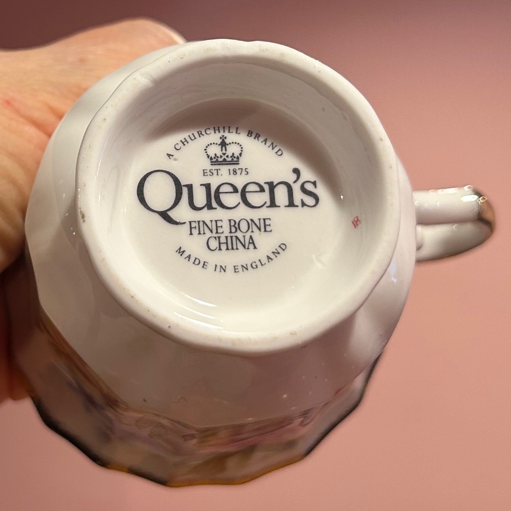 Queen's Staffordshire English Fine Bone China A Crownford Product Cup & Saucer - Picture 6 of 8